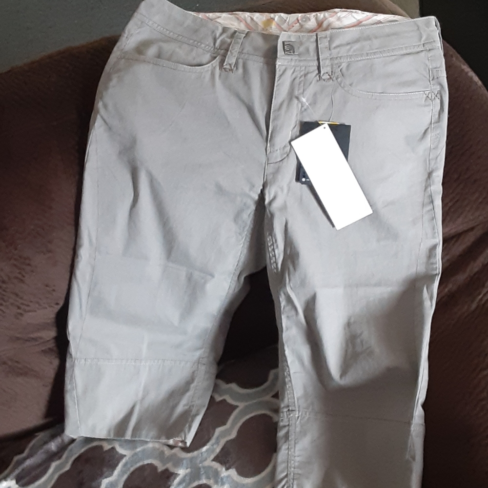 Mountain Hardwear Capris sz 8